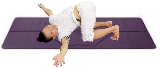Tư thế Em Bé Vặn Mình — Yin Yoga